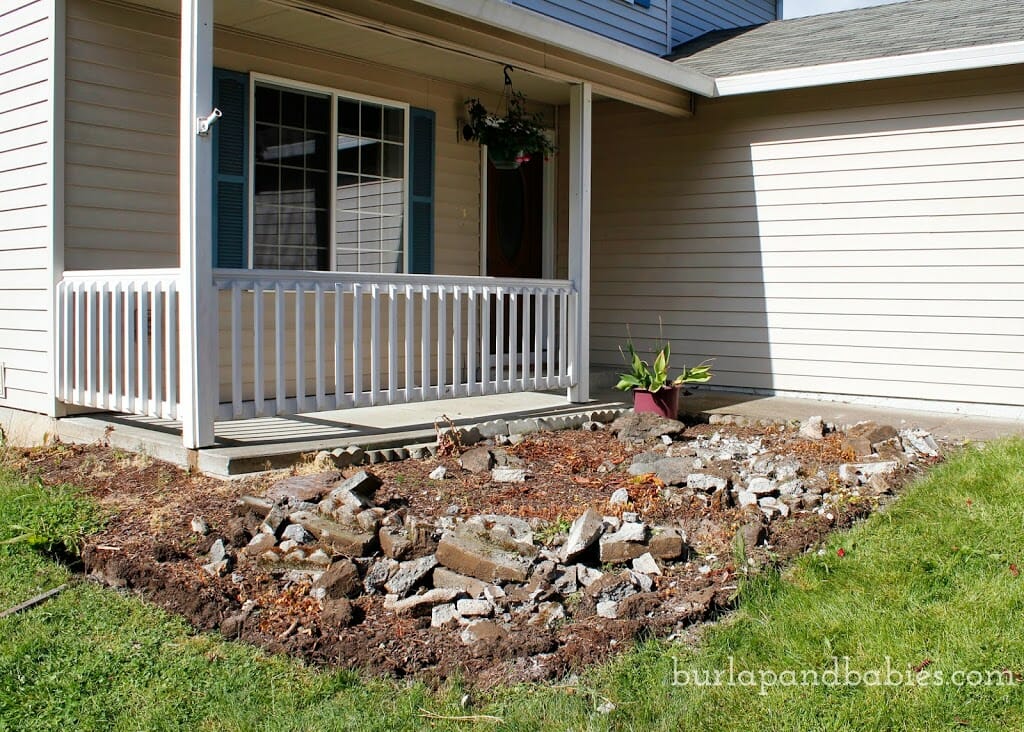 DIY retaining wall front house view image