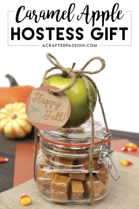 Put together this easy caramel apple hostess gift before you head out to your next Fall party. Find this plus 6 other fall hostess gift ideas!