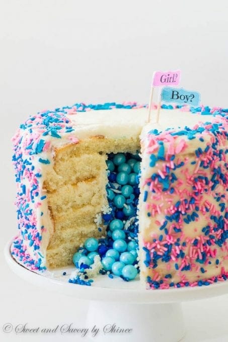 Gender-Reveal-Pinata-Cake image.