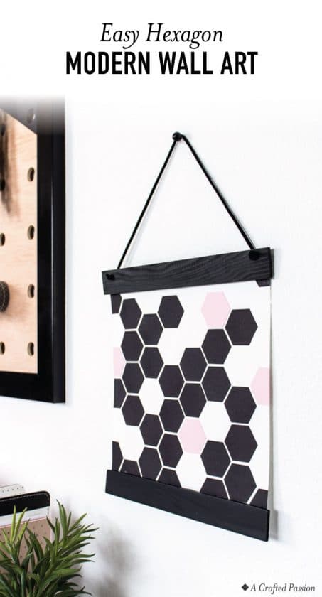 Make this easy geometric art to hang in your modern home. It's so simple and can be finished in under an hour PLUS it looks great! #art #diyart #diy #modernhome