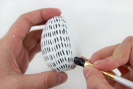 Modern Easter Egg Decorating Idea with brush strokes