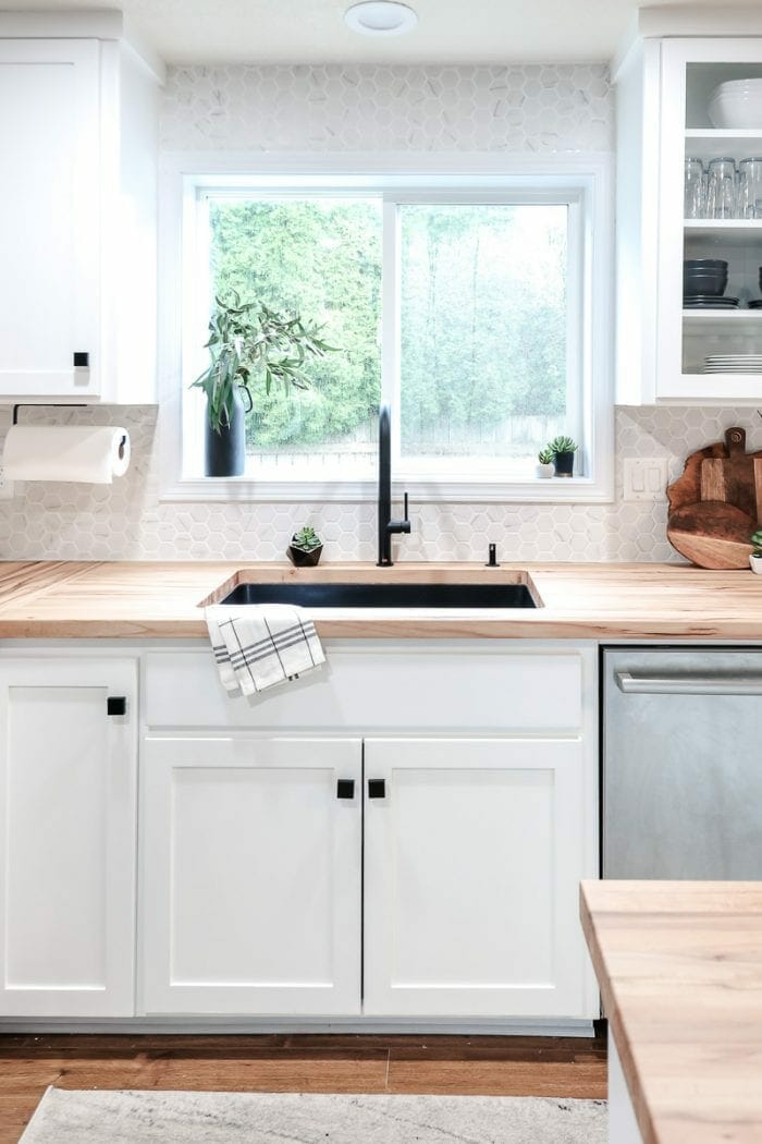 Image of modern kitchen sink 