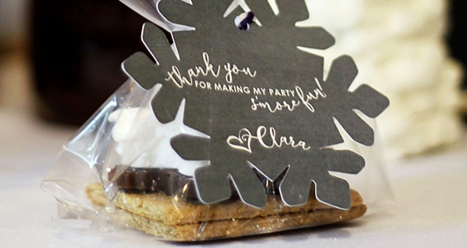 Snowflake S'more Party Favor Bag. Create these s'more party favors perfect for your next Winter themed party!