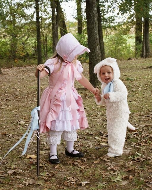 10+ Darling Sister Halloween Costume Ideas for Kids