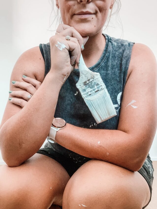 Hands-on DIY mom who would rather wallpaper vs. painting